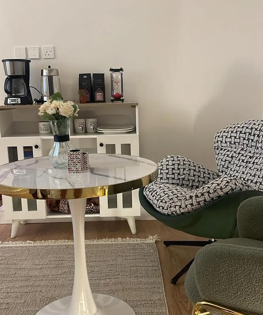 استوديو هادى وجميل بسرير وجلسة بالقرب من البوليفارد Apartment Riyadh